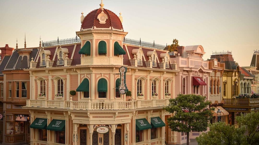 The Secret Spring Terrace Circuit: 5 Hidden Al Fresco Dining Spots at Disneyland Paris